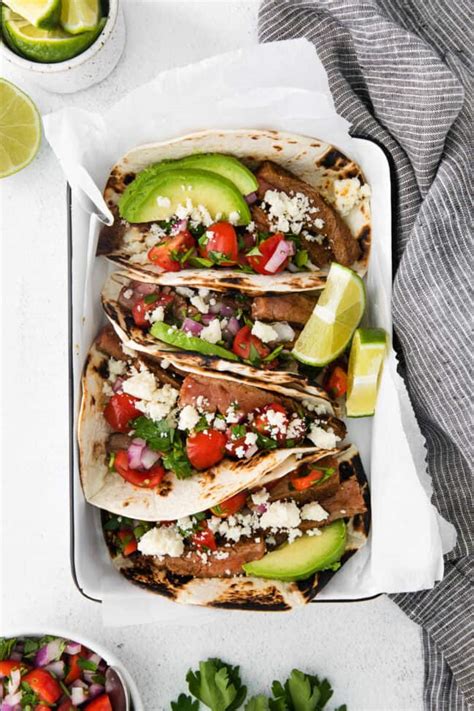 Easy Steak Tacos (w/ flank steak dry rub!) - Fit Foodie Finds