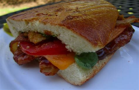 Stephanie Cooks: BBQ Chicken Panini