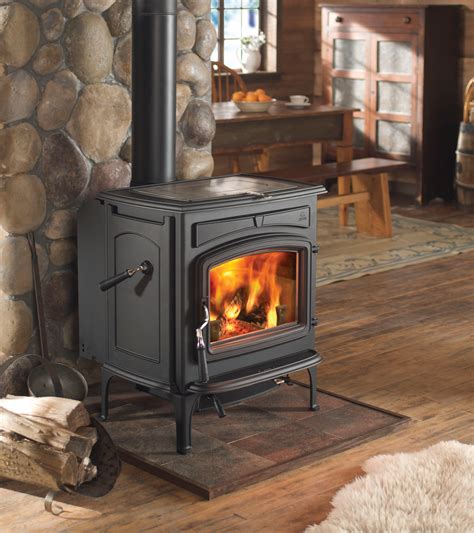 All about wood stove chimneys | Jøtul