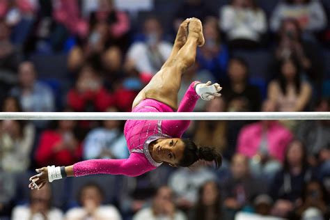 Simone Biles twisties, explained: Why USA gymnast withdrew from 2020 ...