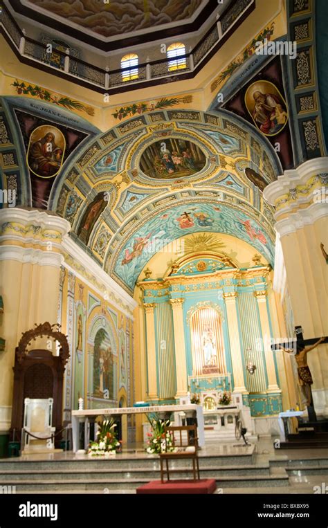 Jaro Cathedral interior, Iloilo, Panay, Philippines Stock Photo - Alamy