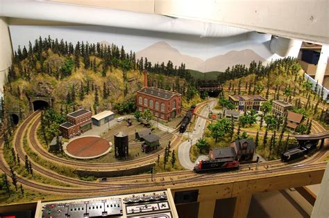 winter scene model train layout - Google Search | Train Garden ...