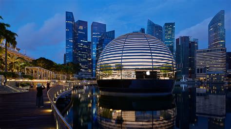 Apple opens futuristic store in Singapore: 'most ambitious yet' – Gadget