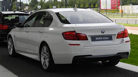 File:BMW 520d M-Sportpaket (F10) – Heckansicht, 2. Juli 2011 ...