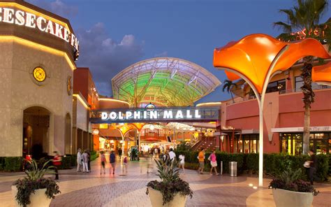 Dolphin Mall en Sweetwater Area , FL