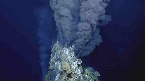 What is a Hydrothermal Vent? | Geology Page