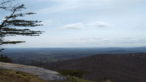 Yonah Mountain - For A Great Day Hike! - HikingInk