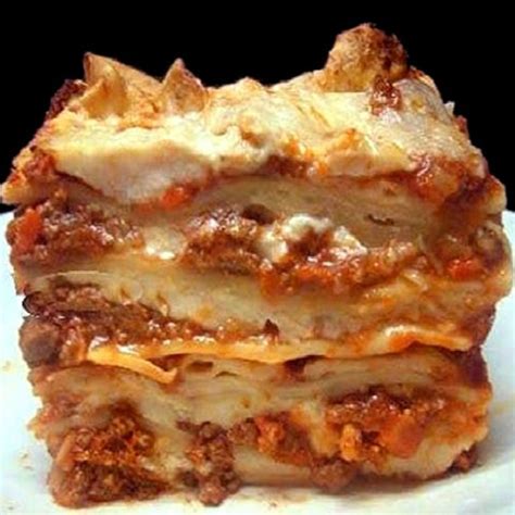 Lasagna Bolognese with Bechamel Sauce