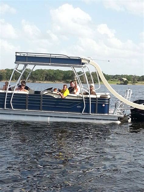 Crest III 250 Tritoon With Upper Sundeck & Slide 2016 for sale for $100 ...