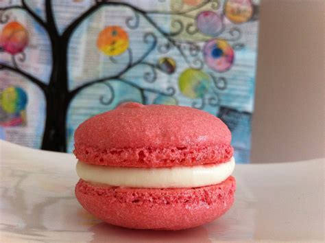 Easy French Macaron Recipe (Macaroons) - HowToCookThat : Cakes ...