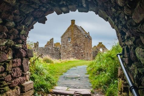 Dunnottar Castle History, Stonehaven, Aberdeenshire