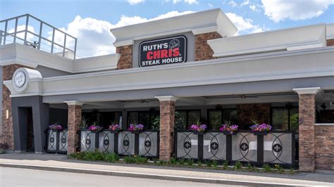 The 12 Healthiest And Unhealthiest Foods At Ruth's Chris Steakhouse