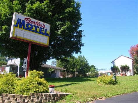 Berlin's Motel | Akron/Summit Convention & Visitors Bureau