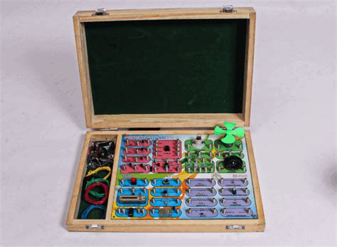 Electronics Kit For Beginners - Young Innovators