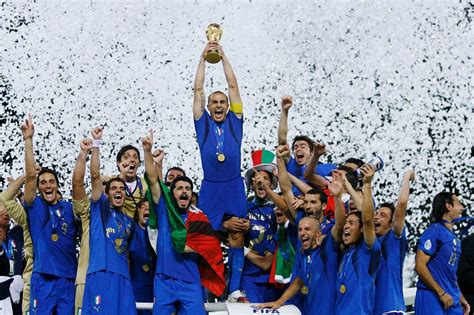 Điểm qua những cái tên trong đội hình Italy 2006 vô địch World Cup