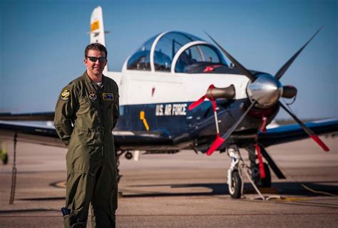 Air Force pilot provides critical communication during pilot's mid ...