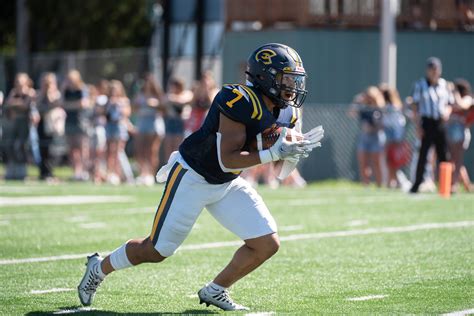 Blugolds Suffer First Loss to #13 Central College - University of ...