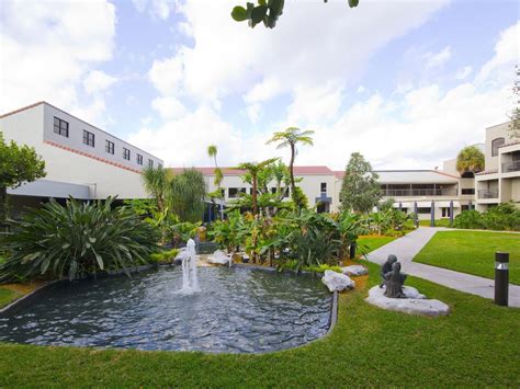 Miami Lakes Hotel – Miami Lakes, FL