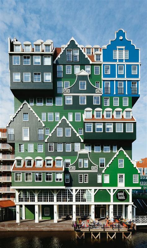 15 Playfully Bold Examples of Postmodern Architecture | Postmodernism ...