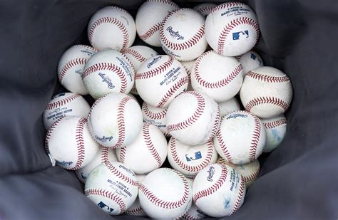 MLB launches investigation to see if 2017 balls were juiced - Renegade ...