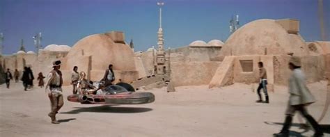 Mos Eisley | Star wars, Classic star wars, Scene