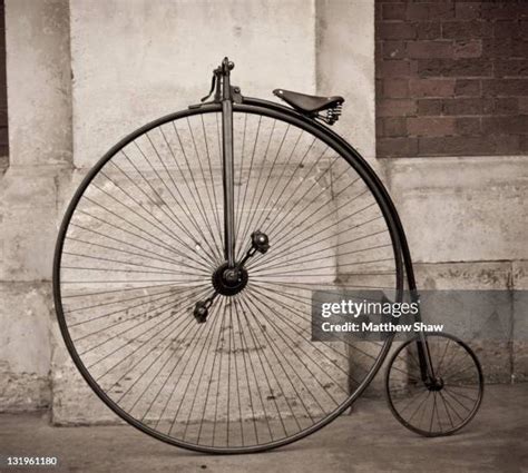 56,431 Vintage Bicycle Stock Photos, High-Res Pictures, and Images ...