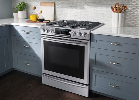 Best Buy: Samsung 5.8 Cu. Ft. Self-Cleaning Slide-In Gas Convection ...