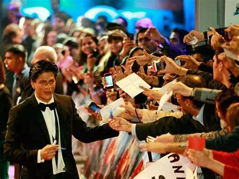 Here's how Shah Rukh Khan's fans celebrated his 29th year in Bollywood ...