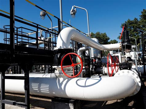 Hungary and Serbia to build pipeline to transport Russian oil : r ...