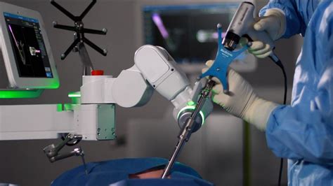 Medtronic Treats First U.S. Patients with Spinal Surgery Robot ...