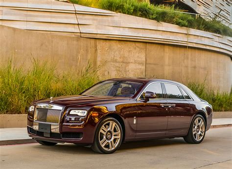 Images Rolls-Royce 2015 Ghost luxurious dark red Metallic automobile