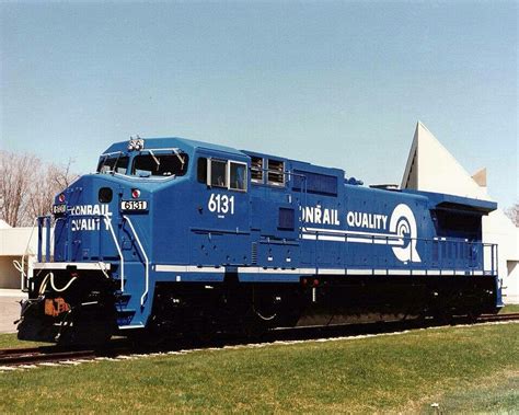 Conrail blue ! | Train pictures, Railroad history, Train