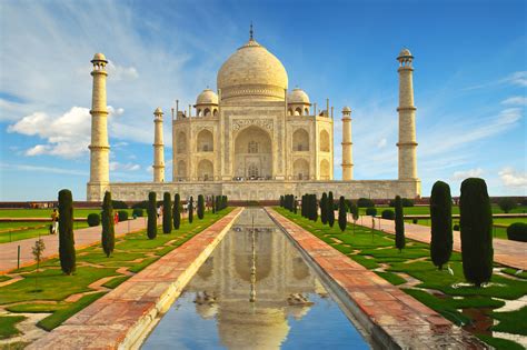 Taj Mahal Reflection - 4K Ultra HD Wallpaper