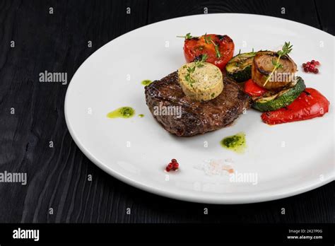 Grilled black angus steak Stock Photo - Alamy