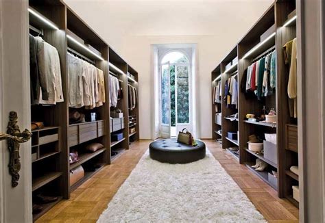 Masculine Walk In Closet Features | Dandk Organizer