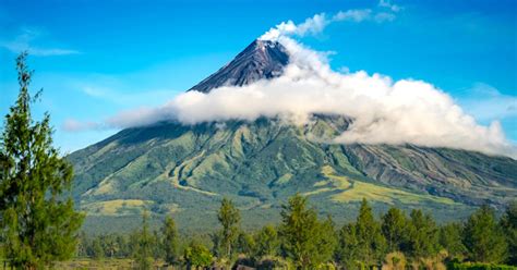 Mayon Volcano Story Setting