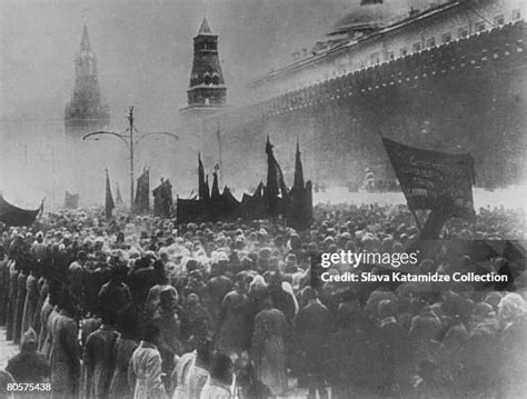 152 Lenin Embalmed Stock Photos, High-Res Pictures, and Images - Getty ...