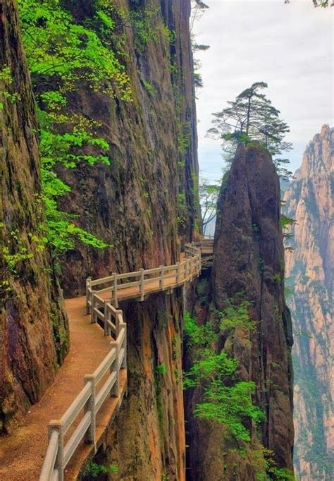 Huangshan Paths, China photo on Sunsurfer