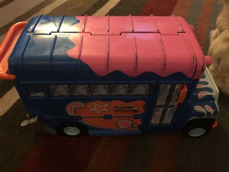 Doodlebops Bus Toy, Change N Go Showmobile, Rooney, Deedee, Moe, Bob.No ...