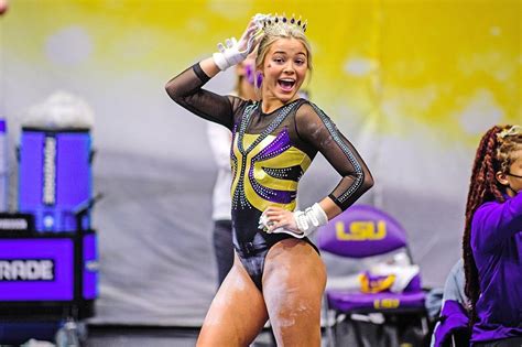 LSU’s Olivia Dunne becomes ‘Sports Illustrated’ swimsuit model