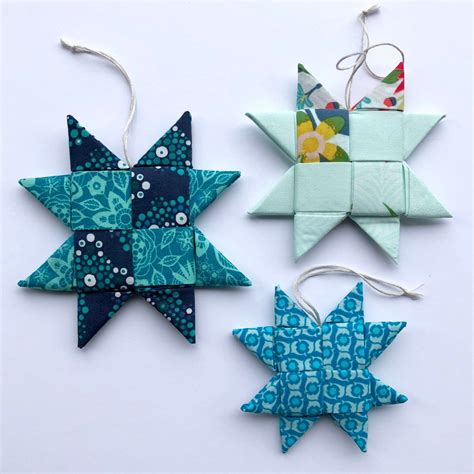 Scandinavian Folded Fabric Star Ornament (w video tutorial) - Mister ...