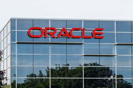 Oracle Stock Forecast | Is Oracle a Good Stock to Buy?