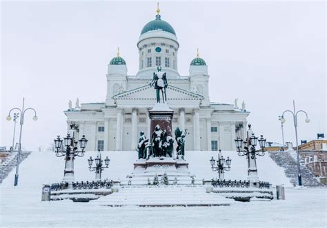 15 Cozy Things to Do in Helsinki in Winter (+ Seasonal Tips!)