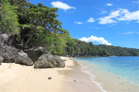 The 5 Best Beaches in North Sulawesi Indonesia