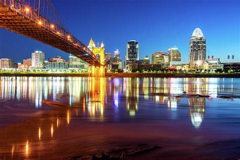 Ohio River Reflections of the Downtown Cincinnati Skyline Photograph by ...