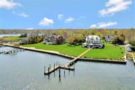 Suffolk County Center Moriches New York (NY) — Real Estate Listings By City