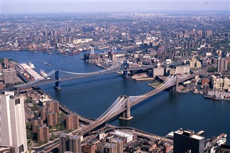 File:Manhattan and Brooklyn bridges on the East River, New York City ...