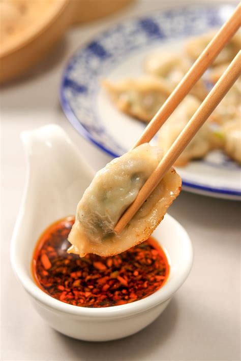 Five unique recipes for Chinese potsticker dipping sauce. Potstickers ...