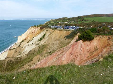 Cliffs, Alum Bay © Robin Webster cc-by-sa/2.0 :: Geograph Britain and ...