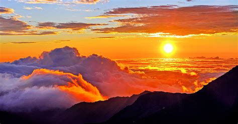 Haleakala Sunrise Tours | Visit the Crater, Kula, Makawao, Paia, Haiku